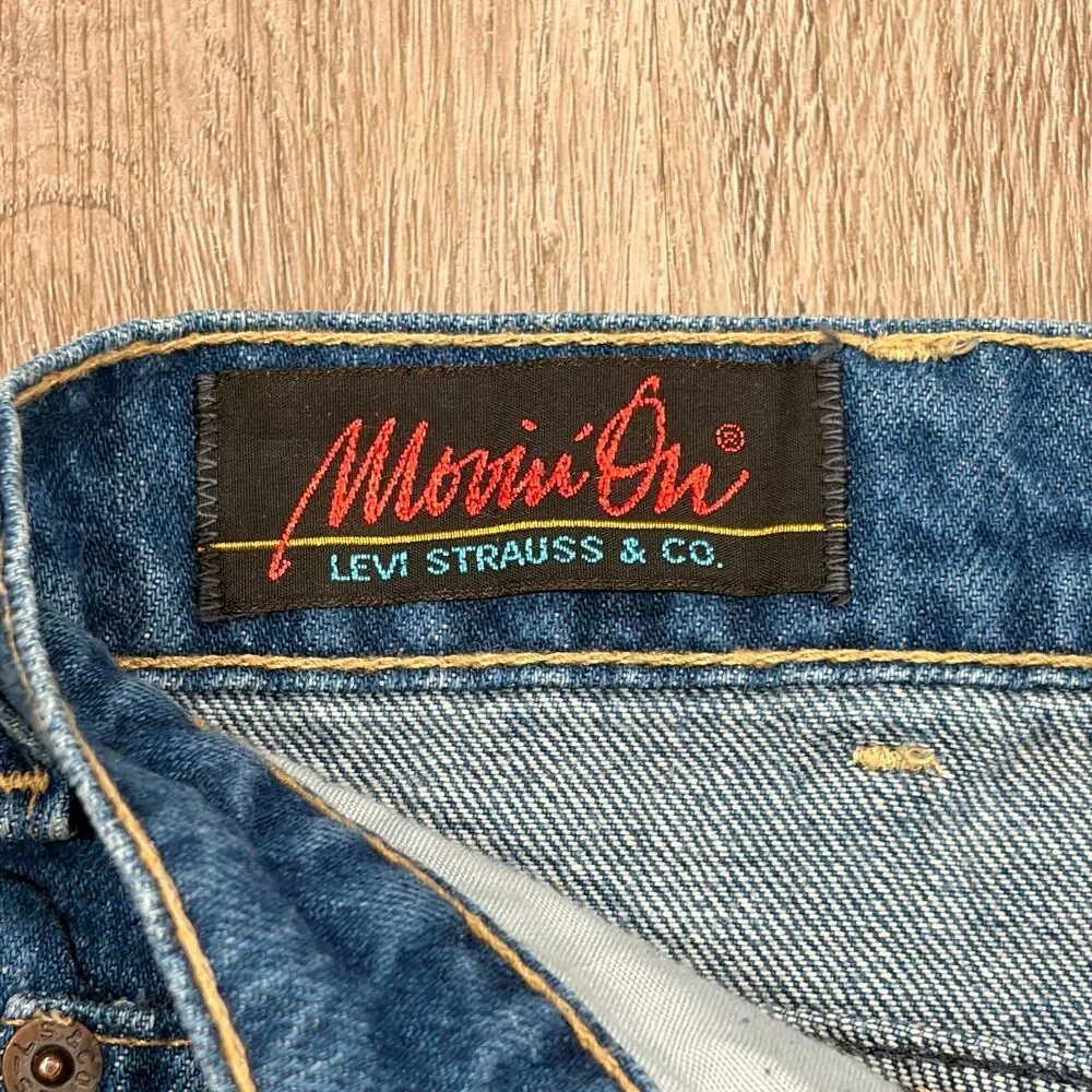 Vintage 70s Levi's Movin' On Black Tab Jeans Men's Size 32x33 Dark Blue Wash